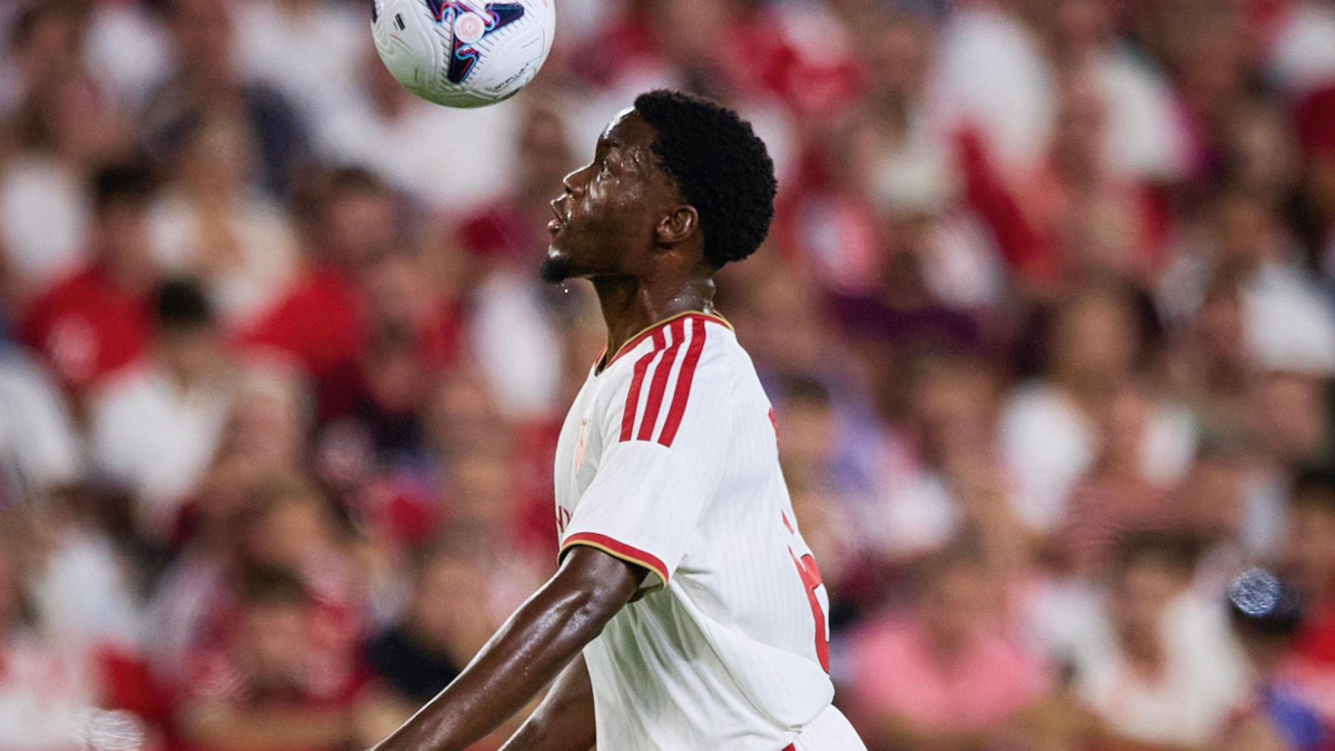 Fofana revela su sorpresiva firma con el Sevilla: una conversación inesperada