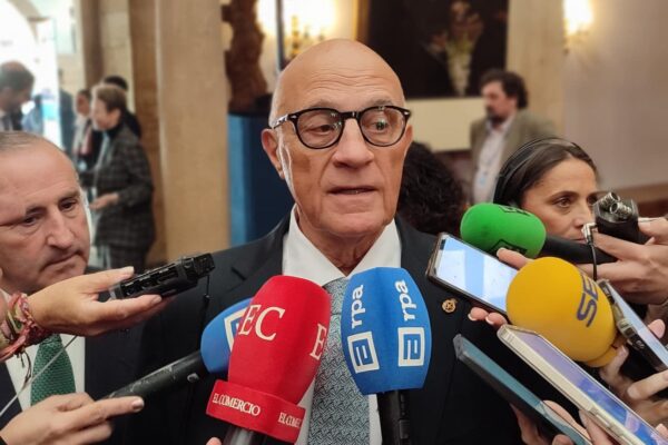 Oliu afirma que las elecciones no afectaron la entrada de BPCE en Sabadell: "Carece de relevancia"