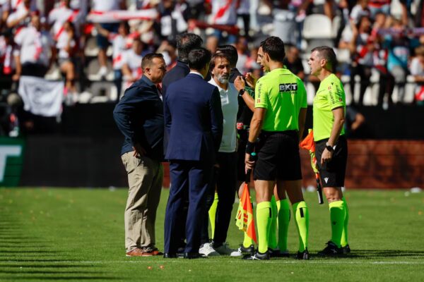 Manifestaciones en Vallecas interrumpen el encuentro Rayo-Athletic