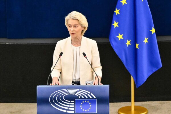 España recibe un préstamo de 1.000 millones de euros de la UE para fortalecer su capacidad defensiva