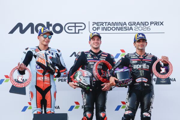 Bezzecchi se lleva la victoria en el GP de Indonesia, mientras Martín y Márquez empatan en la lucha por el campeonato