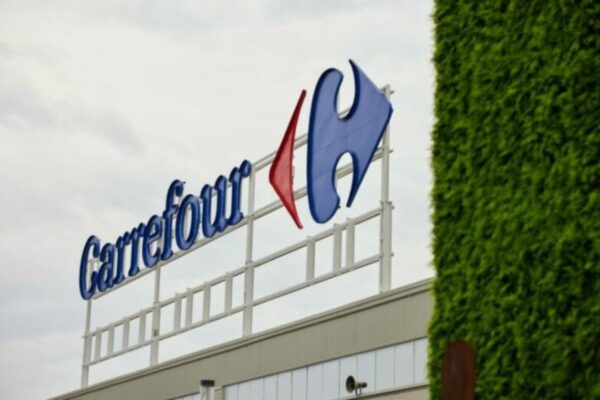 Carrefour finaliza la venta de 35 establecimientos en España y Francia por 290 millones de euros