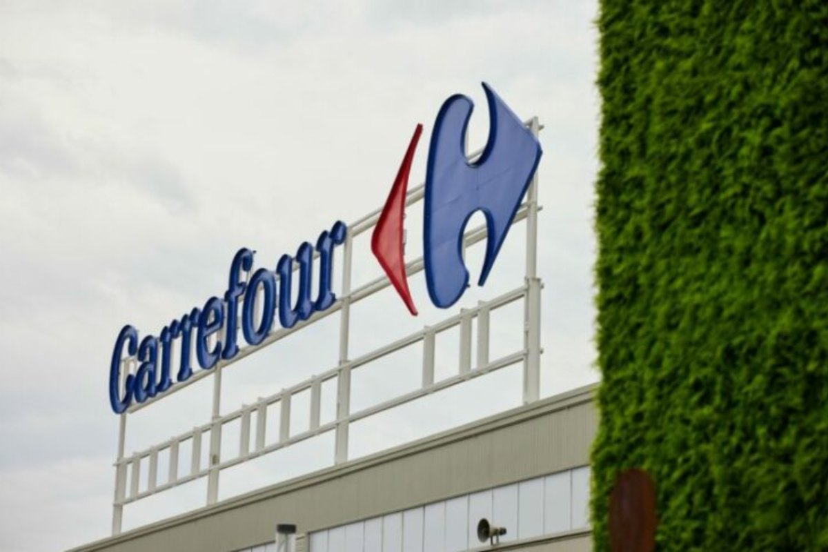 Carrefour finaliza la venta de 35 establecimientos en España y Francia por 290 millones de euros
