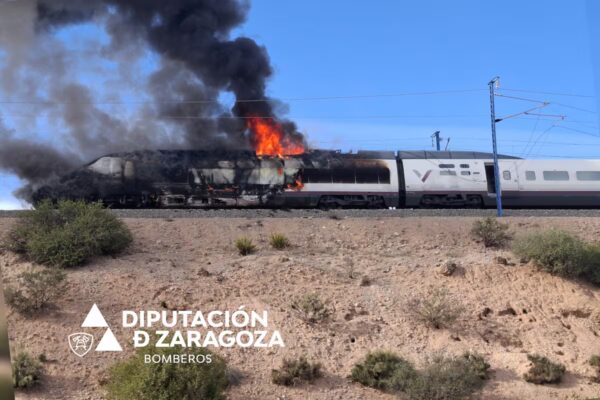 Incidentes en el tren de alta velocidad Madrid-Barcelona: demoras y cancelaciones tras incendio del día anterior