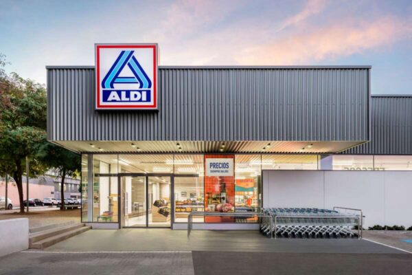 Aldi reduce sus precios en septiembre, destacándose frente al aumento del 1,6% en el sector retail.