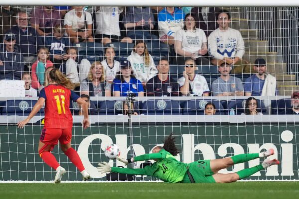 España destaca frente a EE.UU., pero el partido termina en empate tras un intenso vaivén de modificaciones (2-2)