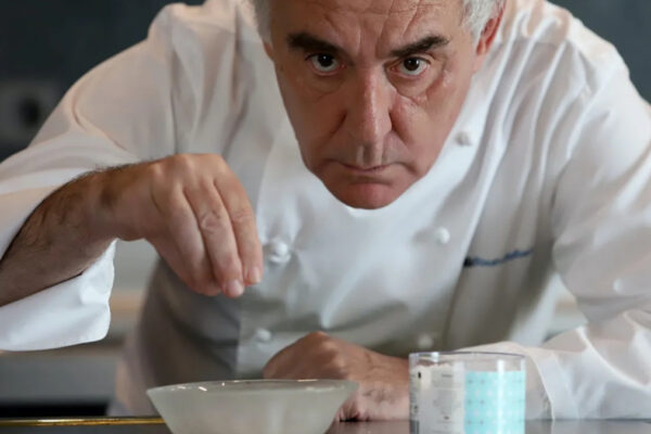 Ferran Adrià revela su remuneración como copropietario del legendario restaurante elBulli.