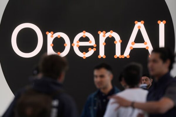 Ingeniero de OpenAI arrestado por el FBI en conexión con un dispositivo de escucha avanzado