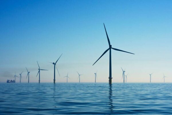 Estados Unidos advierte sobre la incertidumbre legal en España por deudas en el sector de energías renovables