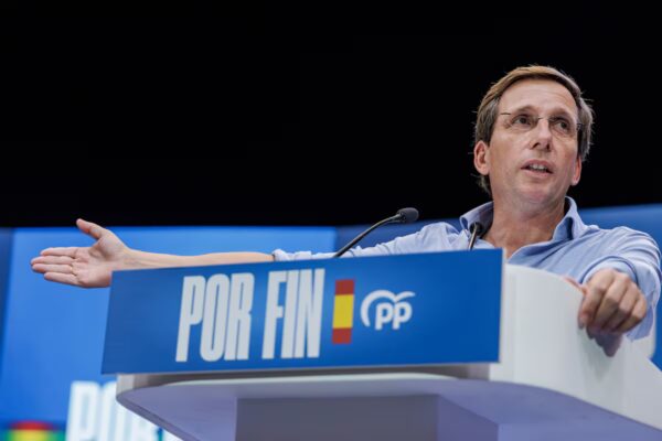 Almeida propone bajar el IBI al mínimo permitido y enfrenta críticas de la oposición por sus intenciones electorales