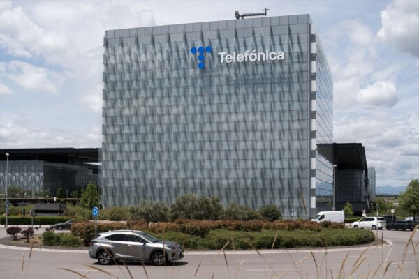 Telefónica Alemania y Revolut firman una alianza estratégica para impulsar la innovación financiera