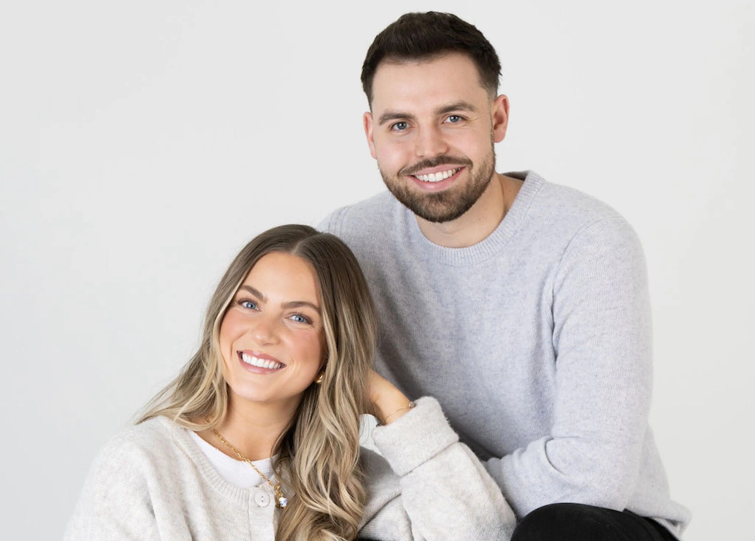 Pareja de emprendedores genera $500,000 en ingresos en solo un minuto