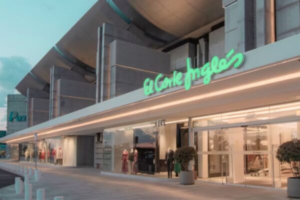 El Corte Inglés planea contratar más de 6,300 trabajadores para la temporada de Black Friday y Navidad.