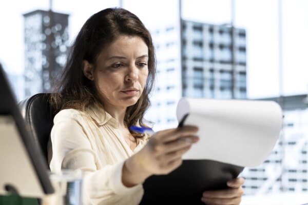 Nuevas Normativas Laborales: Las Empresas Deberán Justificar Tarifas y Cargos a sus Empleados