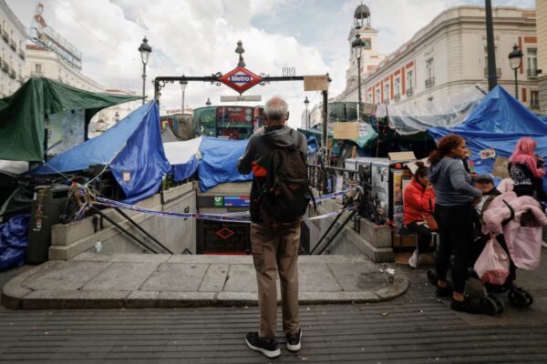 La estación de Metro de Sol reanuda operaciones tras el cierre temporal por ocupaciones en Madrid