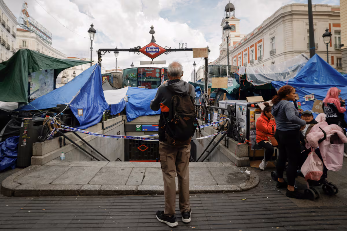 La estación de Metro de Sol reanuda operaciones tras el cierre temporal por ocupaciones en Madrid
