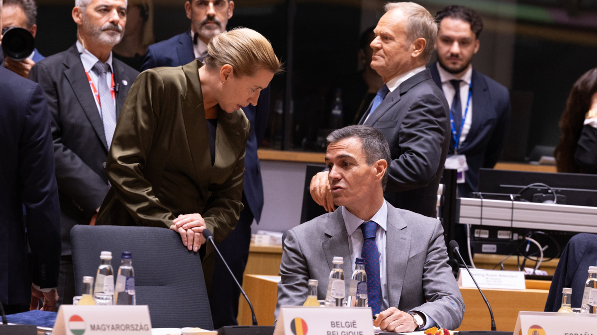 Nuevo reproche a Sánchez por su gestión de la inmigración en España