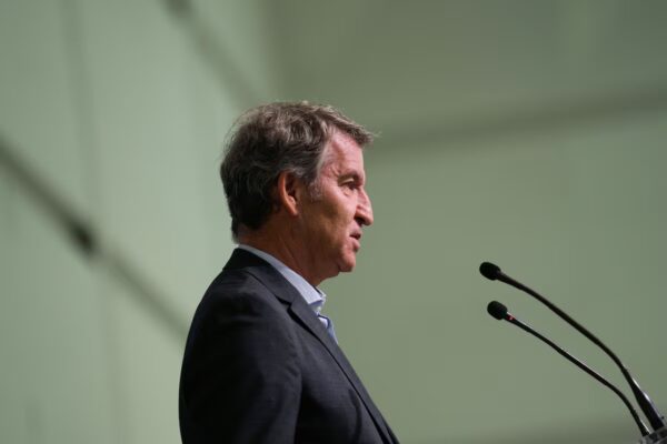 Feijóo lidera el acto inaugural de precampaña del PP en Cataluña