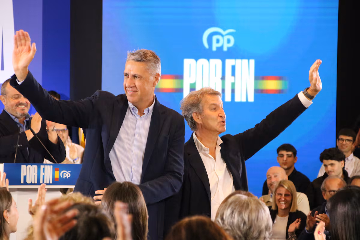 Feijóo solicita a Albiol un liderazgo en la creación de una ley contra la ocupación y apoyo para alcanzar una amplia mayoría el 29 de noviembre