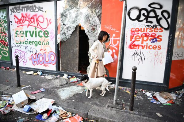 Francia evalúa el impacto del mayor estallido de violencia en décadas: 2.000 arrestos y más de mil comercios afectados