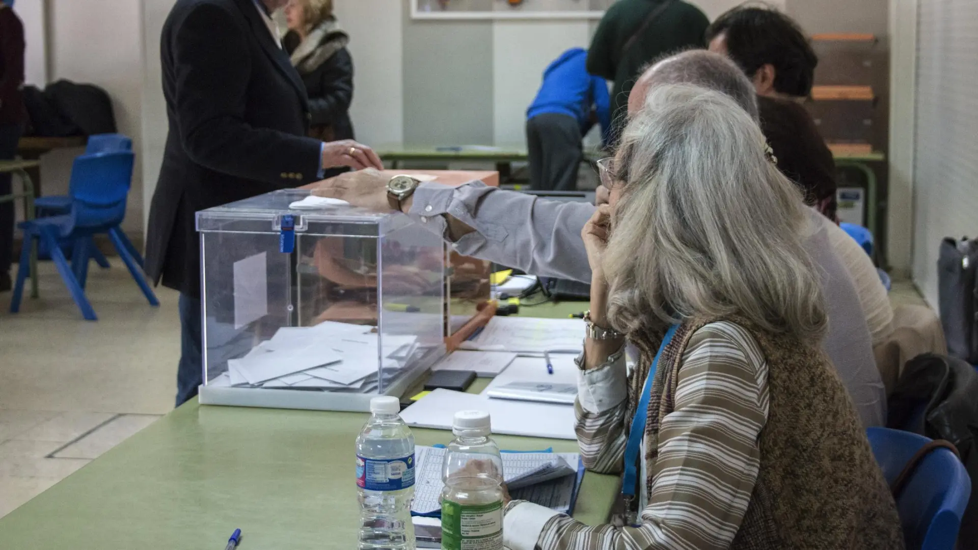 Derechos laborales: permisos y reducción de jornada para miembros de mesas electorales