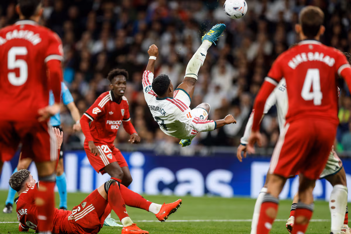 Mourinho transforma la alineación: cambios radicales en el equipo