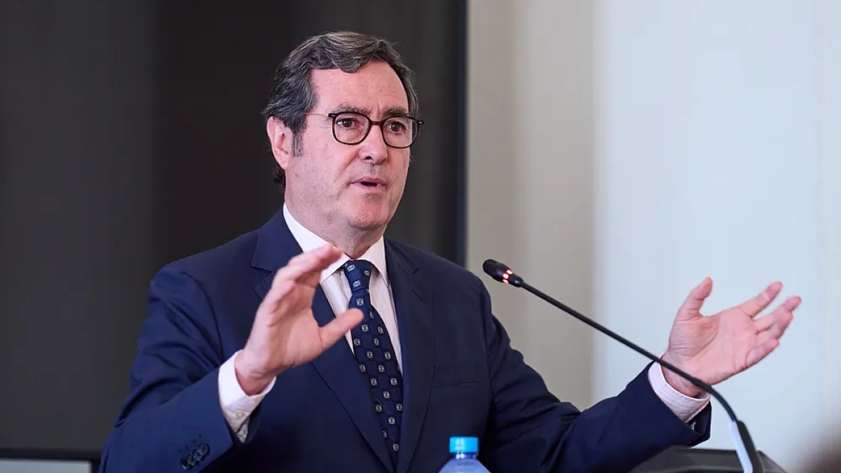 CEOE solicita a los partidos políticos un ahorro energético de 25.000 millones de euros.