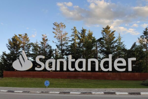 Santander opta por liquidar Vivanta en lugar de venderla, priorizando así los intereses de los acreedores