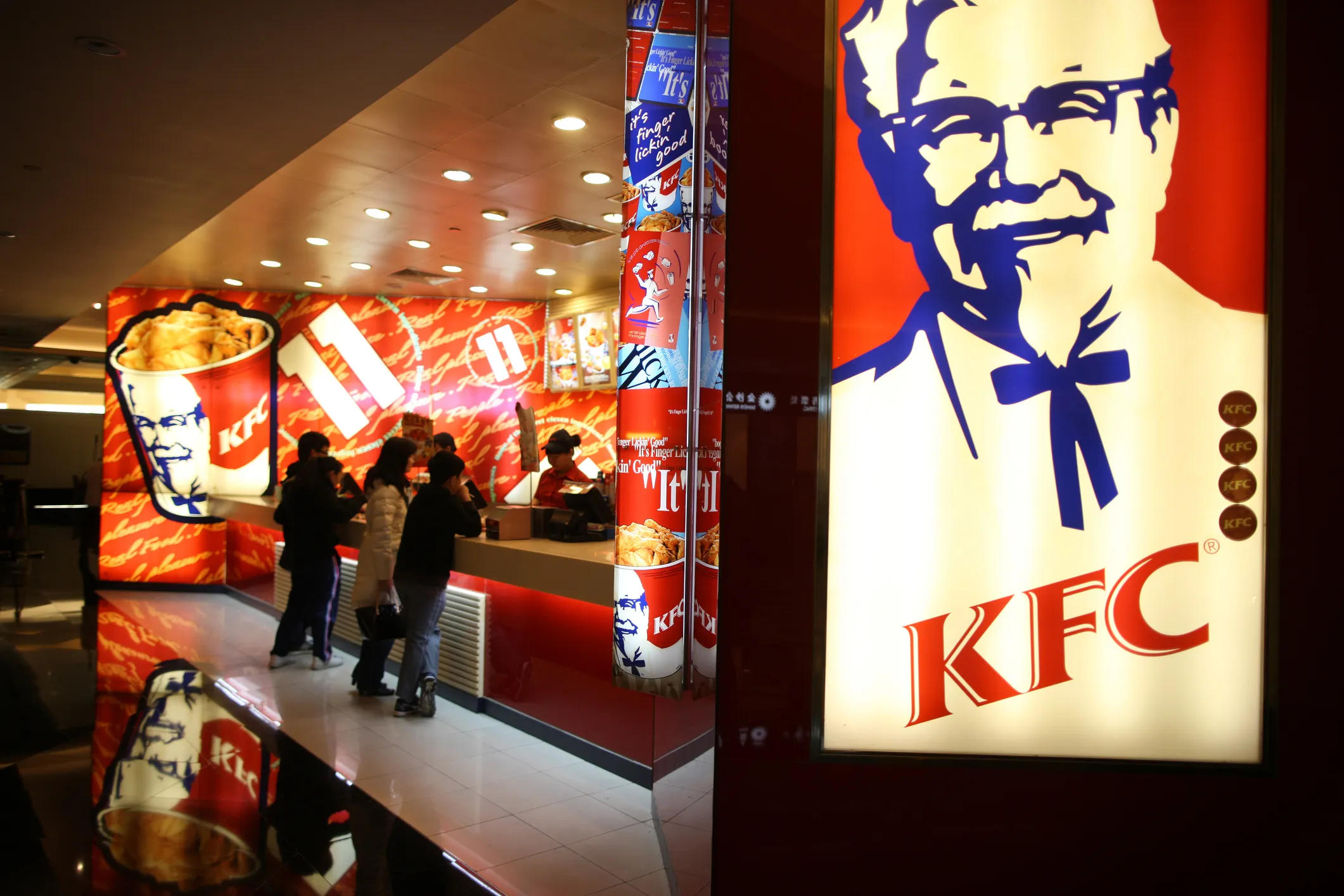 KFC cambia de Pepsi a Coca-Cola tras 40 años de asociación.