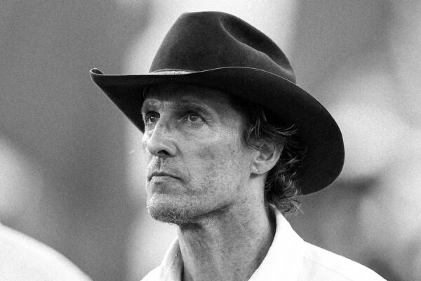 Los votantes muestran un contundente rechazo a la idea de que Matthew McConaughey se involucre en la política.