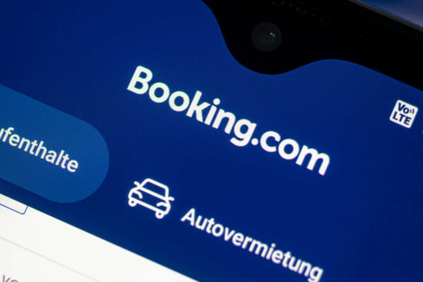La Comisión Europea examina a Booking por su ineficacia en la lucha contra estafas y phishing