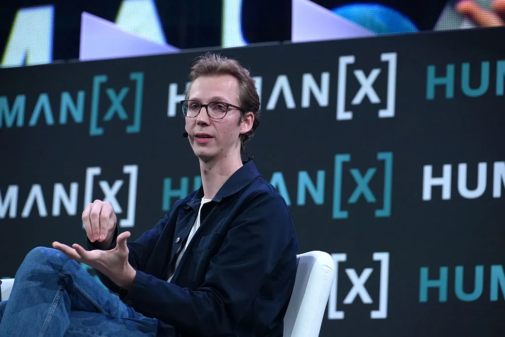 Inicio de una nueva era: Startup de inteligencia artificial legal Legora consigue $550 millones en su ronda de financiamiento Serie E, alcanzando una valoración de $8.8 mil millones.
