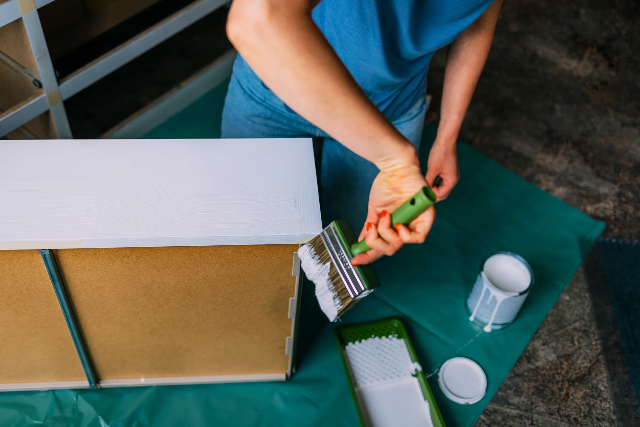 Deja la enfermería y transforma muebles: Gana hasta $8,000 al mes con su emprendimiento.