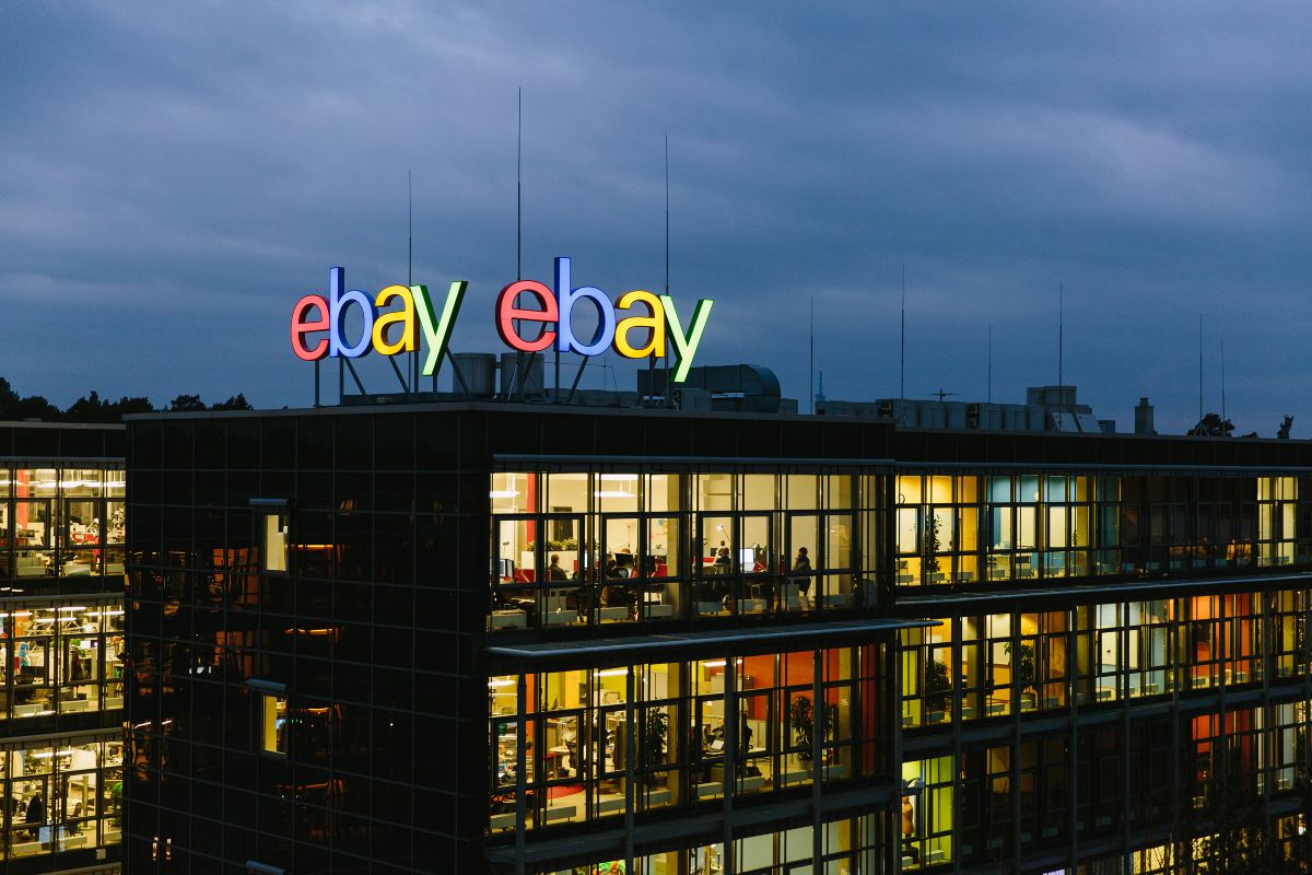 eBay anuncia despidos de 1.000 empleados en su segunda fase de reestructuración 2026