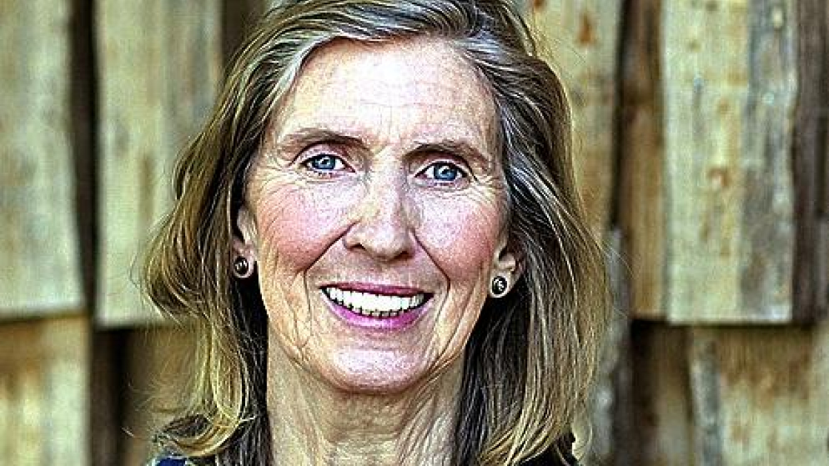 La psiquiatra Sue Stuart-Smith revela los beneficios mentales de la jardinería para la salud emocional.