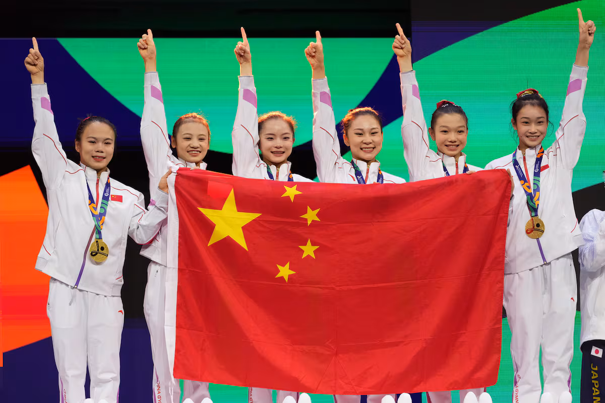 China conquista el campeonato mundial de gimnasia artística por equipos tras 20 años y asegura su lugar en Los Ángeles 2028