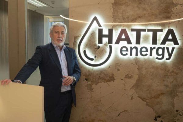 Hatta alcanza los 3.450 millones en ingresos y condiciona su inversión en Galicia ante obstáculos administrativos de Hacienda.