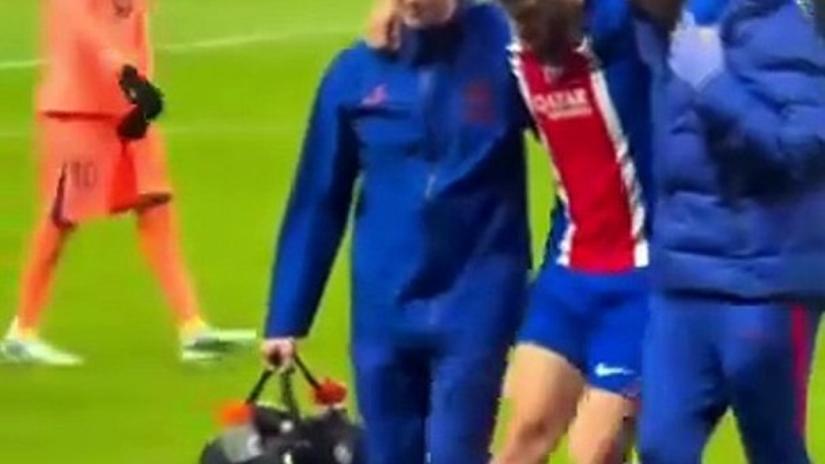 Kvaratskhelia sufre ruptura de ligamento cruzado y pone en peligro su temporada completa