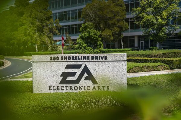 Electronic Arts despide a 400 empleados, un nuevo golpe para la industria de los videojuegos