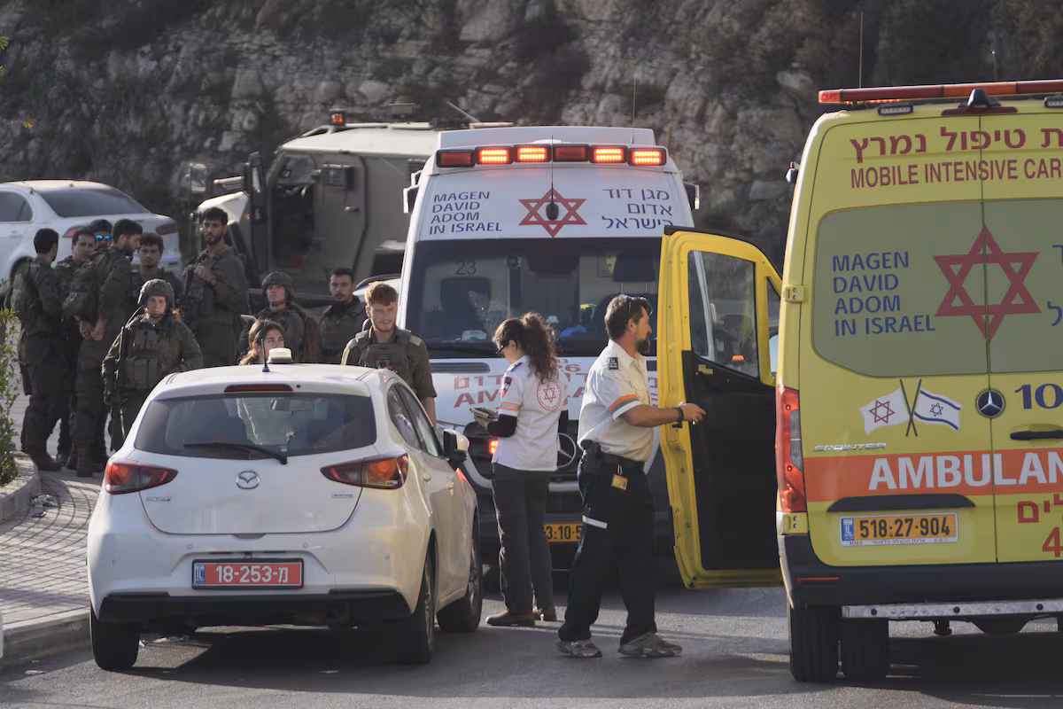 Netanyahu lanza amplia ofensiva en Cisjordania tras el fallecimiento de dos soldados en ataque palestino