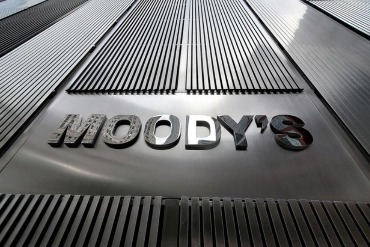 Francia respira aliviada con la decisión de Moody's de mantener su calificación crediticia