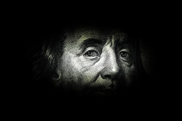 Lecciones financieras de los temidos villanos de terror: Cómo el miedo y el dinero influyen en nuestras decisiones económicas