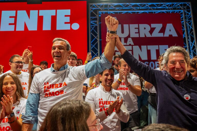 Sánchez critica a la derecha como parte del “club de recortes” de Milei en la actualidad política en España