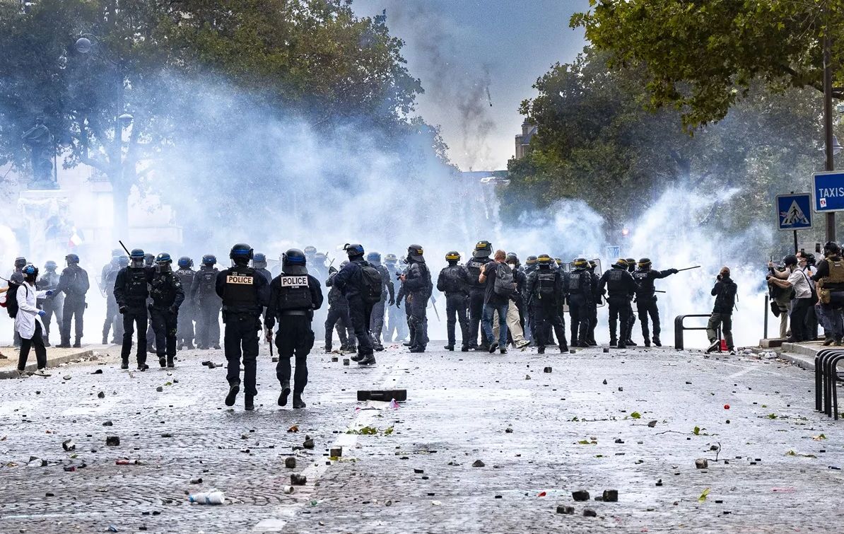 Protestas en Francia: 135 arrestos y enfrentamientos con la policía en Lyon