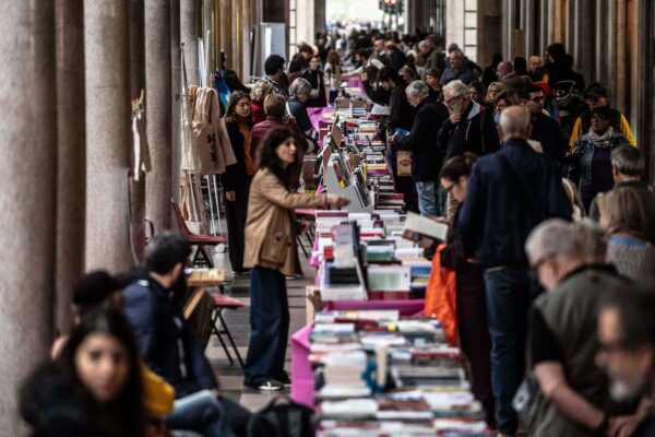 La polémica por la novela premiada supuestamente creada por inteligencia artificial reaviva el debate sobre la evaluación de obras inéditas