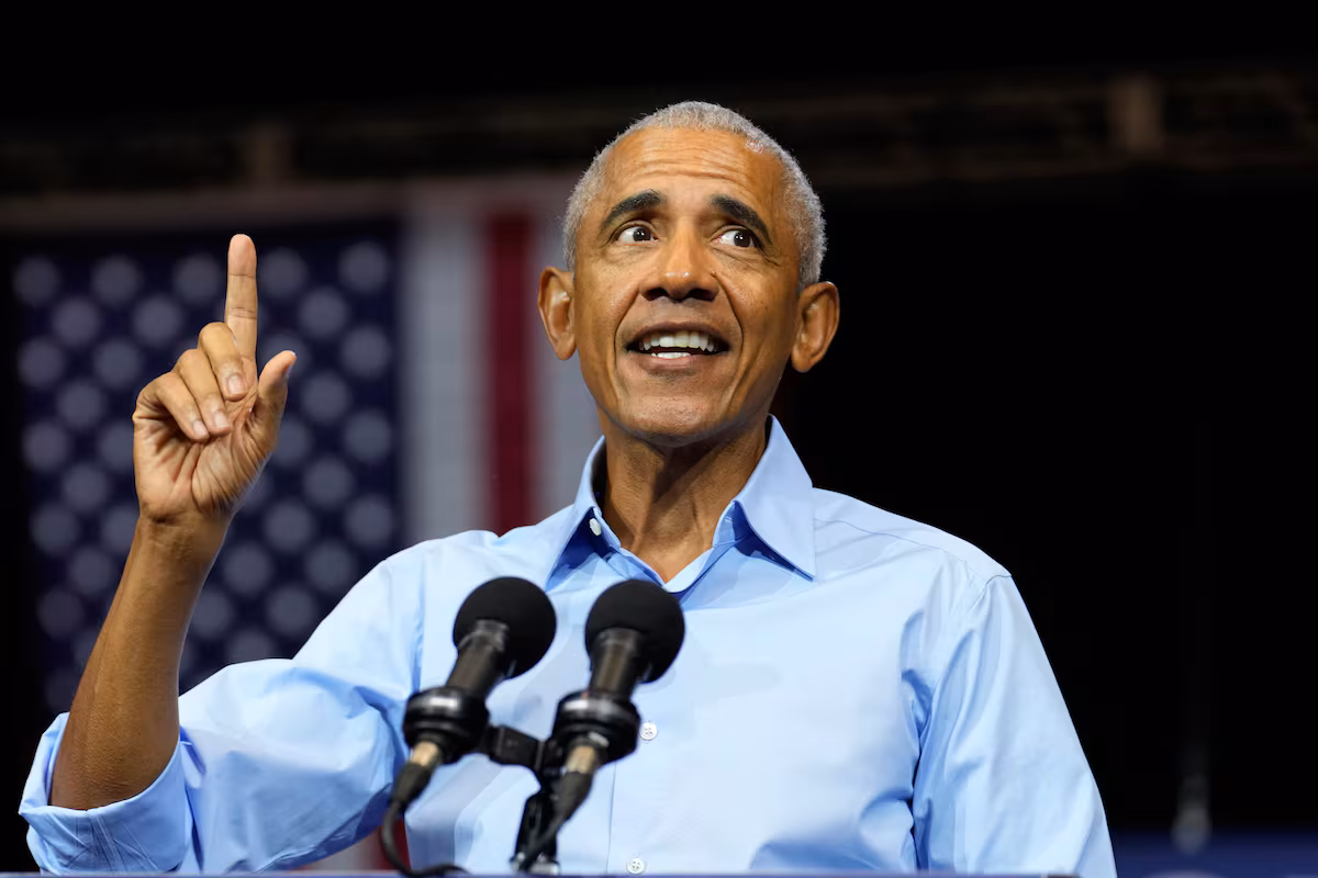 Obama retoma su participación en la política electoral y critica fuertemente a Trump y Ramaswamy por sus actitudes "indecentes" y "crueles"