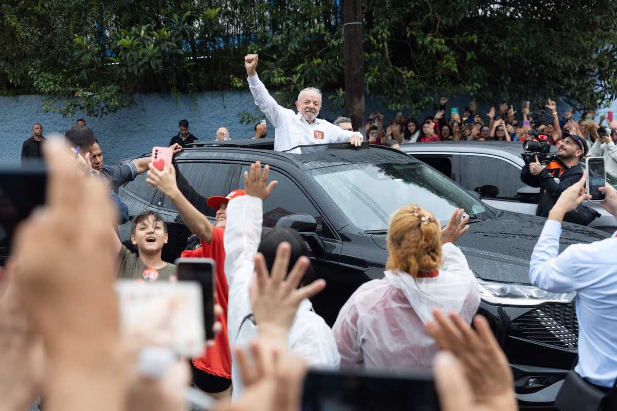 Lula triunfa en las elecciones, pero enfrenta un Brasil transformado y desafiante.