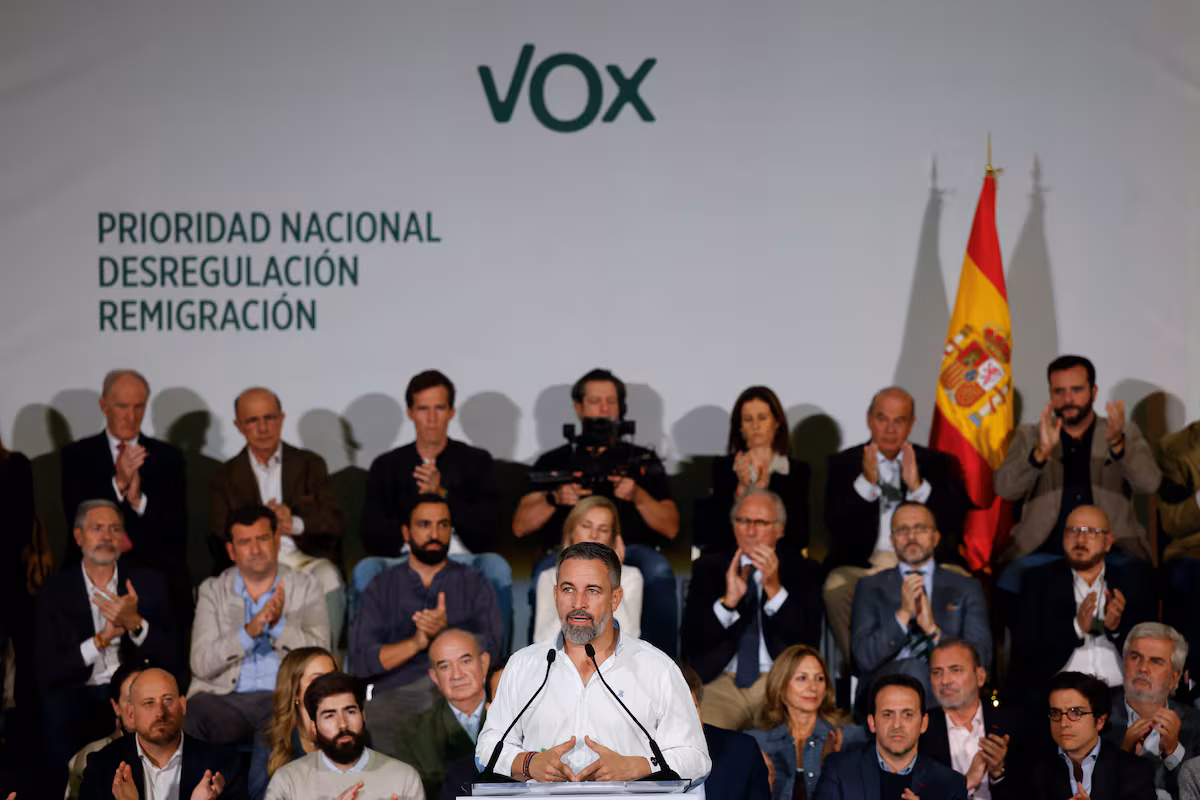 Vox presenta candidatos "independientes" al Senado con fuertes lazos a la extrema derecha en las elecciones generales de España.