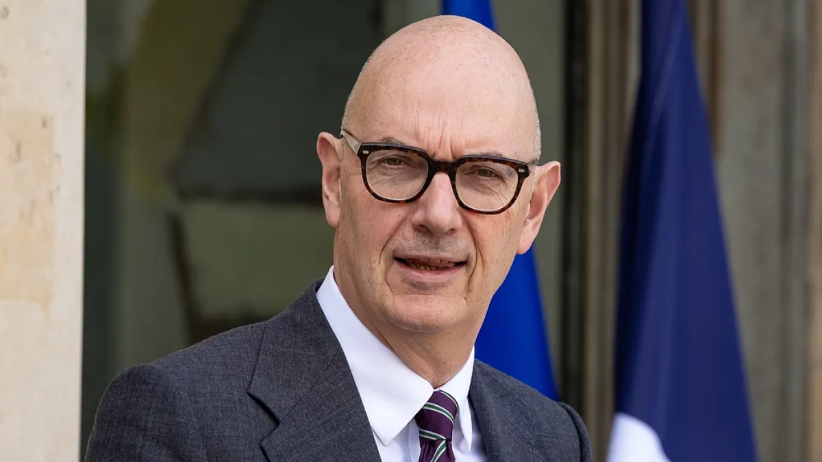 Francia enfrenta el desafío de avanzar sin aumentar su deuda pública