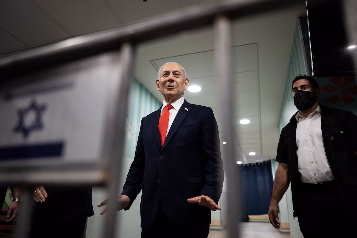 Netanyahu triunfa en las elecciones israelíes, pero su coalición no alcanza la mayoría necesaria